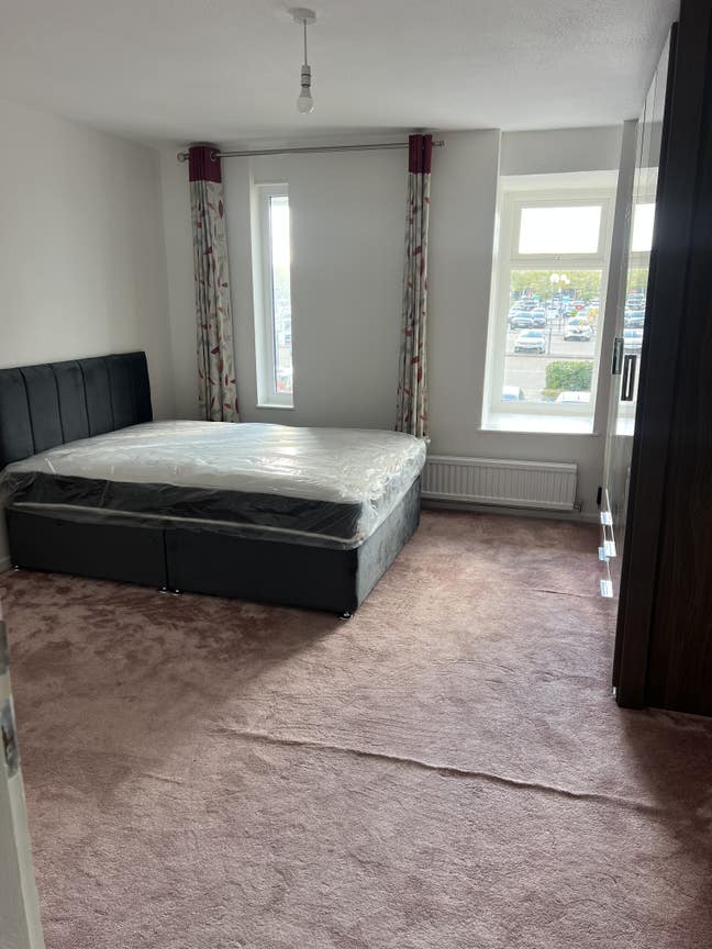 Room in a Shared House, North Eleventh Street, MK9 Main Photo