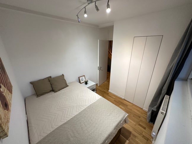 Single Room in Battersea 5 Mins from Rca Main Photo