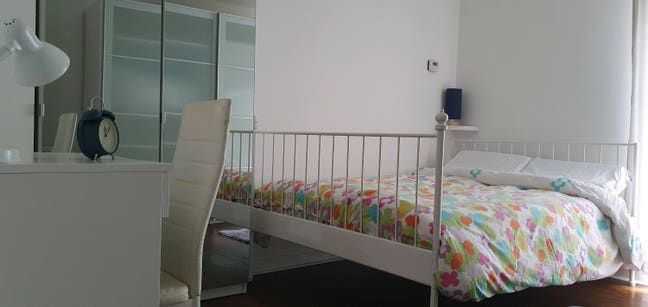 Bright double bedroom (bills included) Main Photo