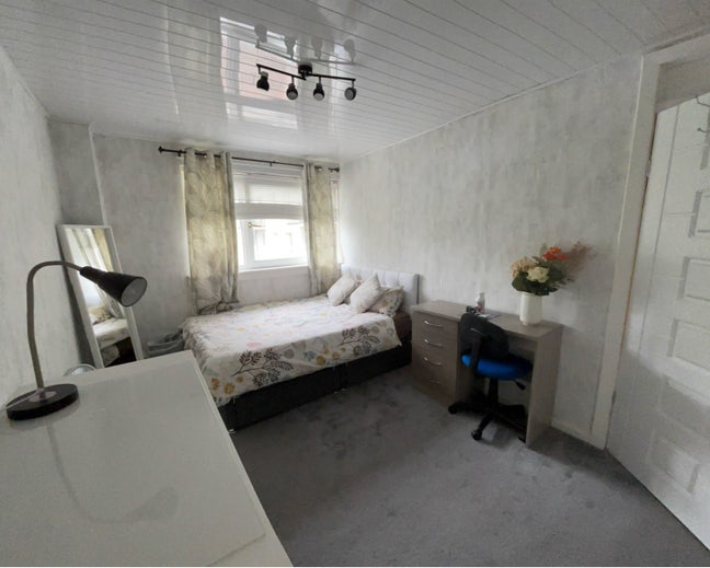 Doubleroom Maryhill Available 10Th 0F Oct G208Jb Main Photo