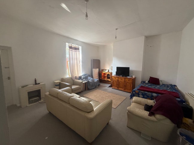 Double bedroom 1bhk flat  Main Photo