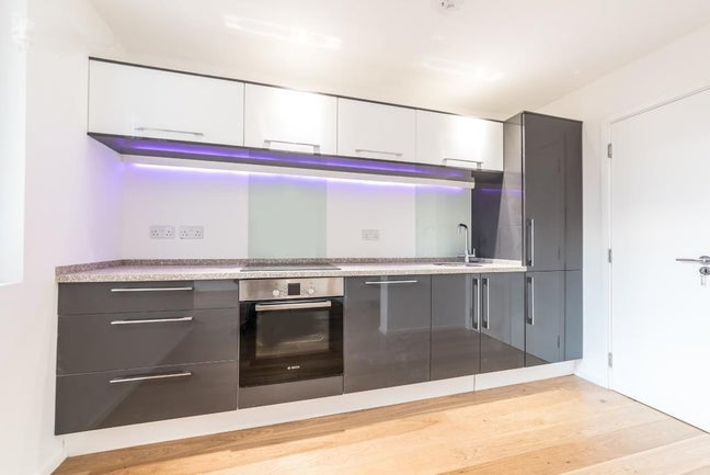 1 Bed Flat, St Martins Place, BN2  Main Photo