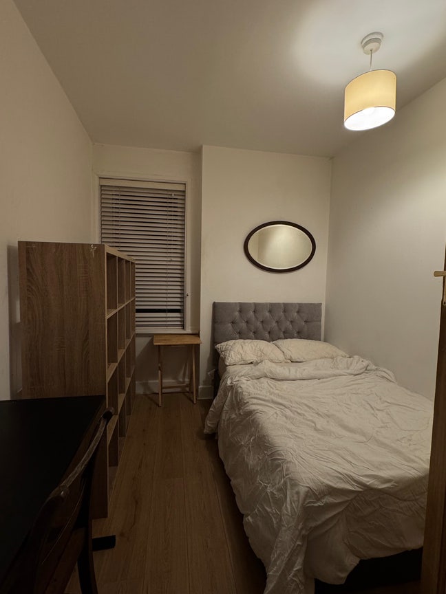 Lovely double bedroom for rent in Charminster  Main Photo