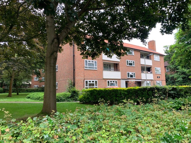 A luxurious "TWO" Bed flat in Tooting / Furzedown Main Photo
