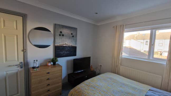 Professional house share 2 double rooms Main Photo