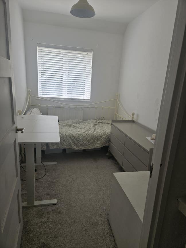 Single room, 5mins walk to Dagenham Heathway Main Photo