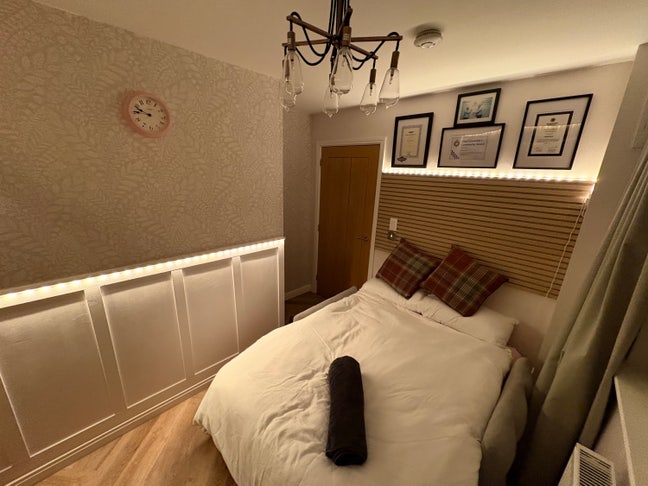 Cosy room - available immediately  Main Photo