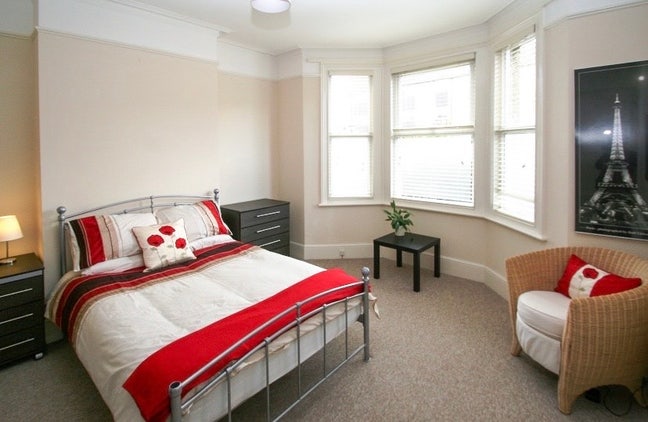  Double Room | Friendly L Deposit Alternative Main Photo