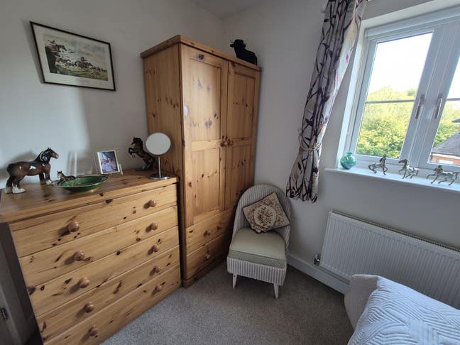 Double room for rent Monday to Friday  Main Photo