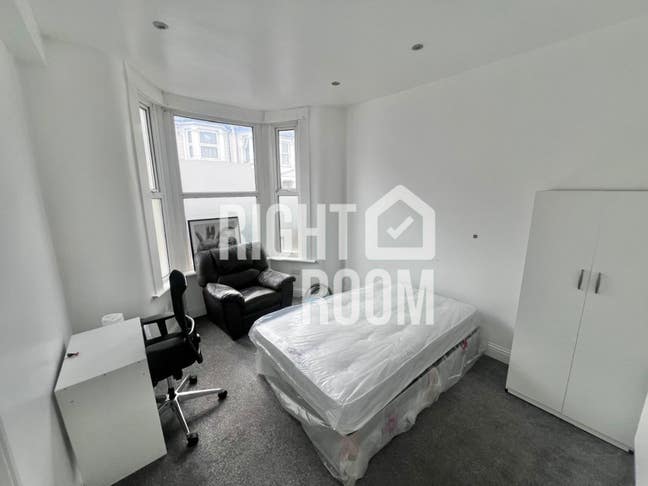 Forest Gate - X3 Double Rooms - Amazing/Huge! Main Photo