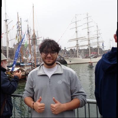 PhD Student looking for a flat Main Photo