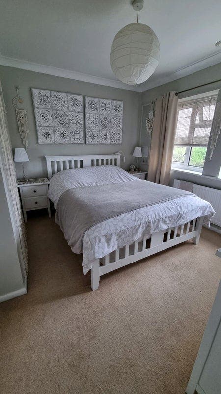 One Double Furnished Room  Main Photo
