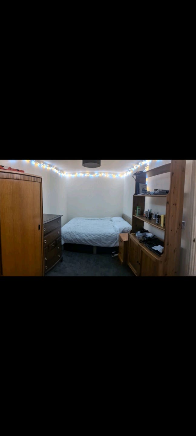 Room available  Main Photo