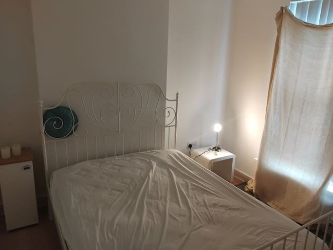 Room for rent  Main Photo