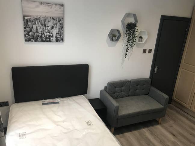 Ensuite Room Close to Piccadilly. All Bills Inc Main Photo