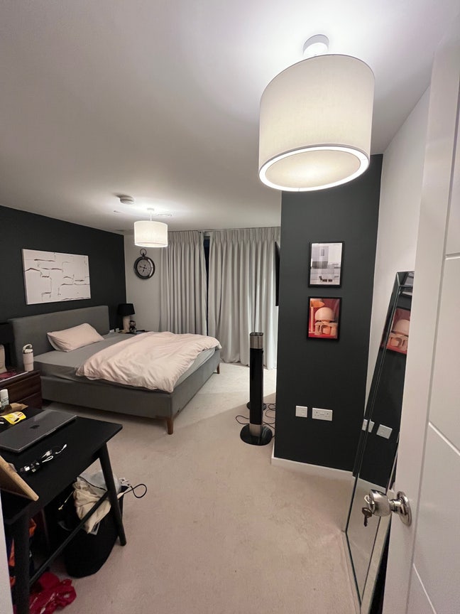 Looking for a female flatmate Main Photo