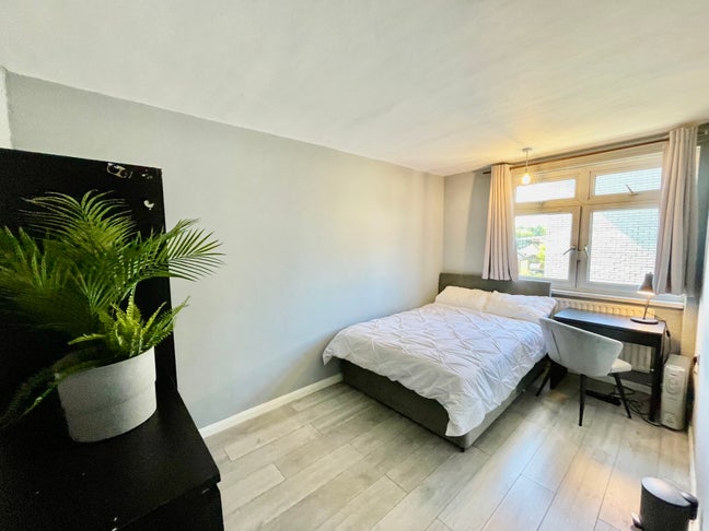 3 Amazing Rooms Near Zone 1 - Vauxhall Main Photo