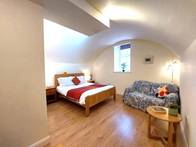 Ensuite double rooms near town centre Main Photo
