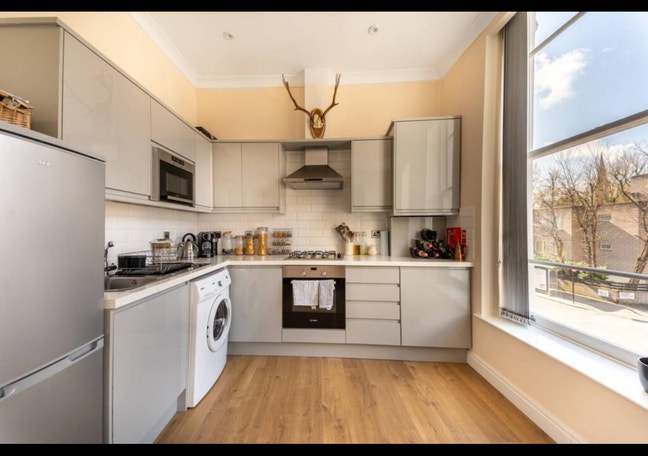 1 bed flat in Maida Vale Main Photo