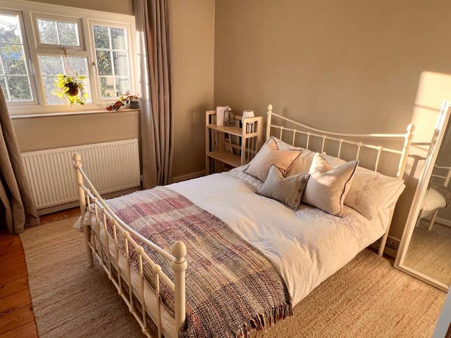 Double room in Bristol Main Photo