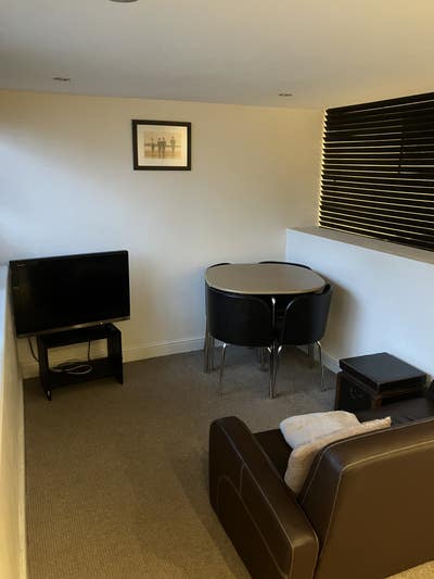 All-Inclusive Cosy Modern Studio flat Main Photo