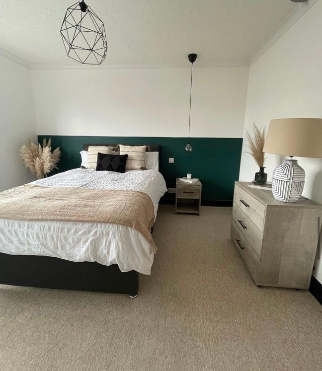 Superb Spec Double Room | 5 Mins from Town Main Photo