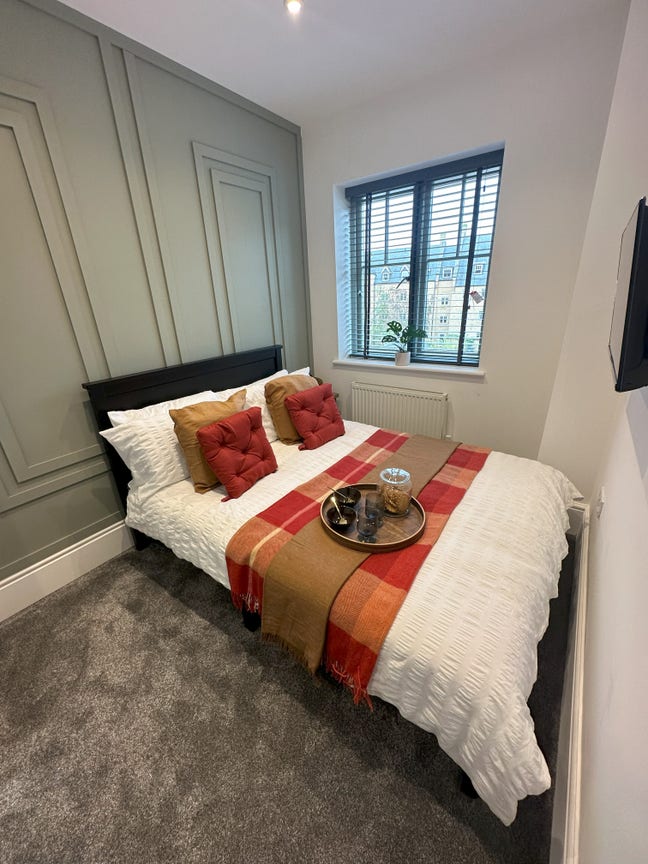 Newly Renovated Double Room Available in Upton  Main Photo