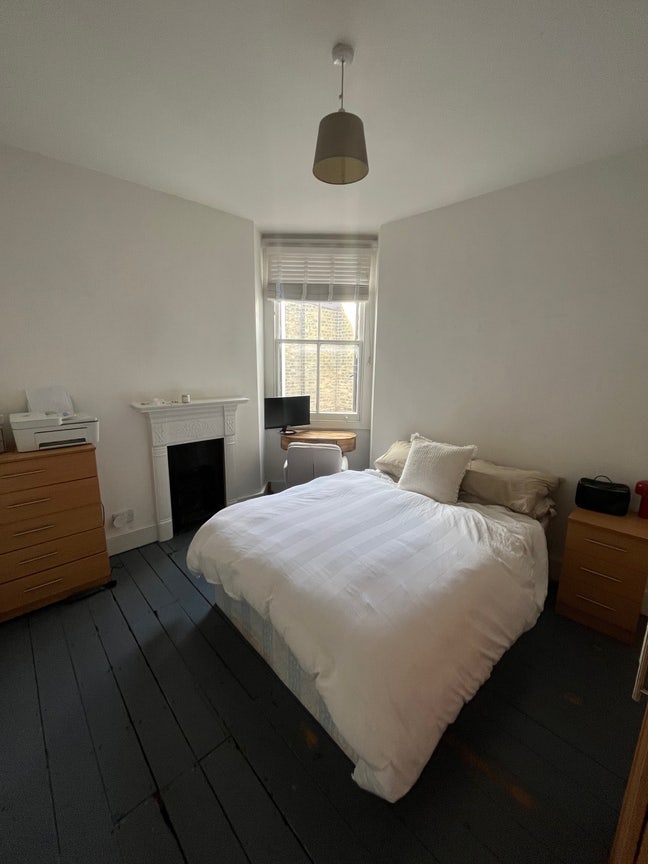 Double Room Available in Highgate Main Photo
