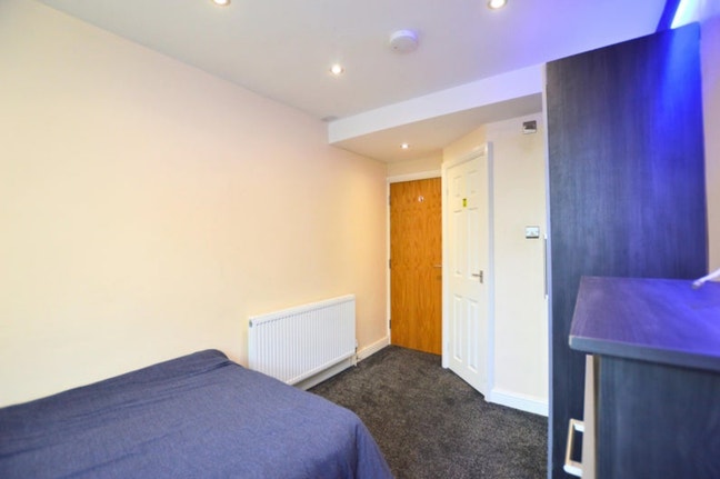 Lovely en-suite double room  Main Photo