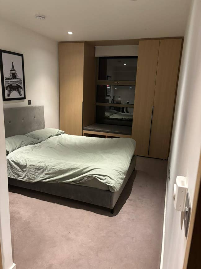 Ensuite Near North Greenwich Underground Station Main Photo