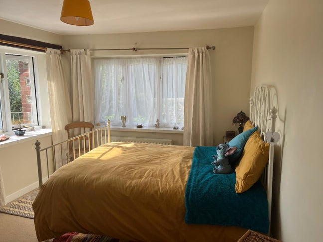 Ensuite room in barn conversion in rural location Main Photo