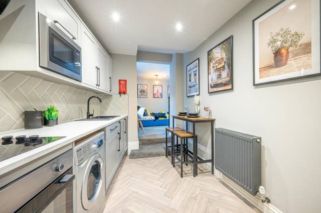 🏡 Epic Brand New 🤩 Ensuites & Studios Central🔑 💫 Main Photo