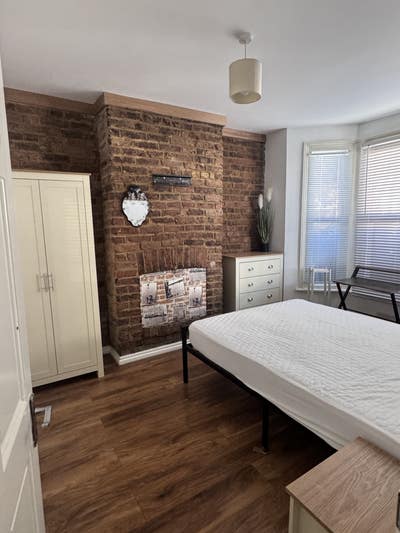 Double room in South Croydon  Main Photo