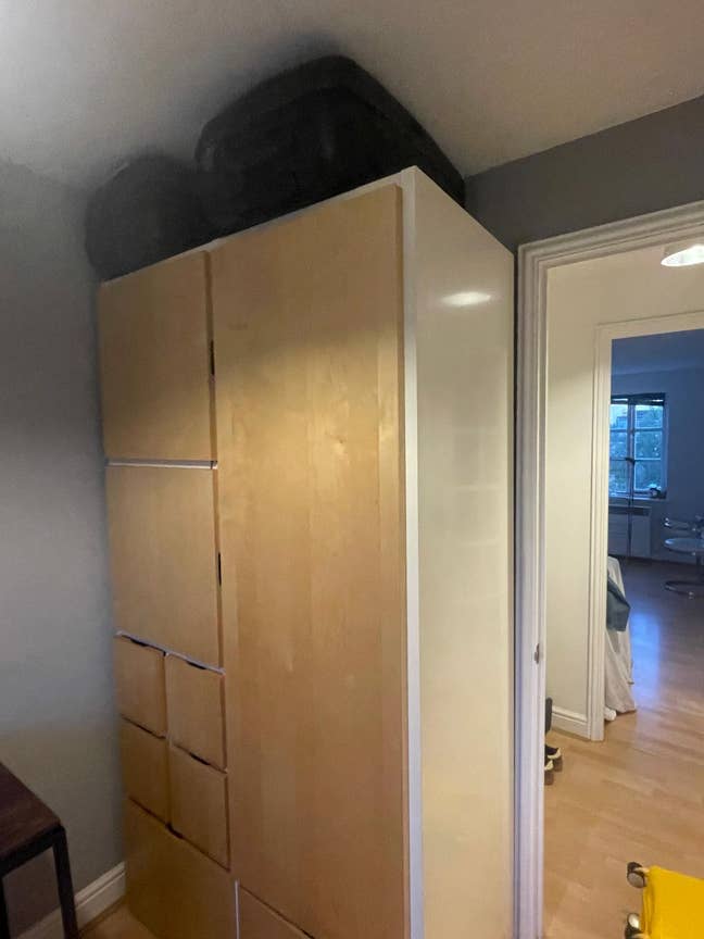 Room with private bathroom to rent in Stratford  Main Photo