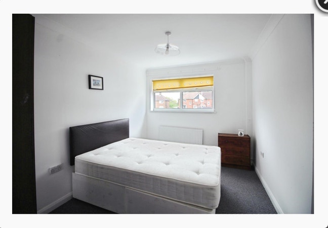 4 bed shared room- All bills inclusive Main Photo