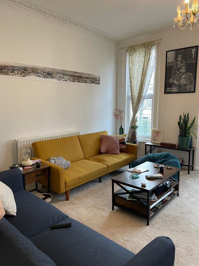 Double Room in a 2-Bed Flat in Holloway Road Main Photo