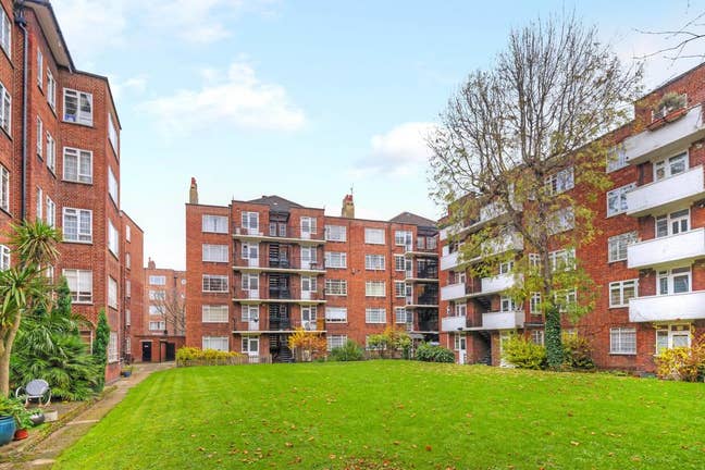 Gorgeous 2/3 - Bed Flat Available St John's Wood! Main Photo