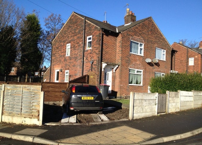 3 Bed Semi Detached (2 receptions) Main Photo