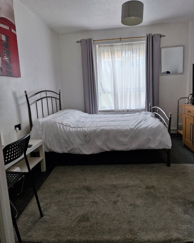 Large double room in Bermondsey  Main Photo