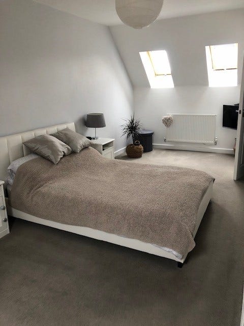 Large Double Room Available Fully Furnished Main Photo