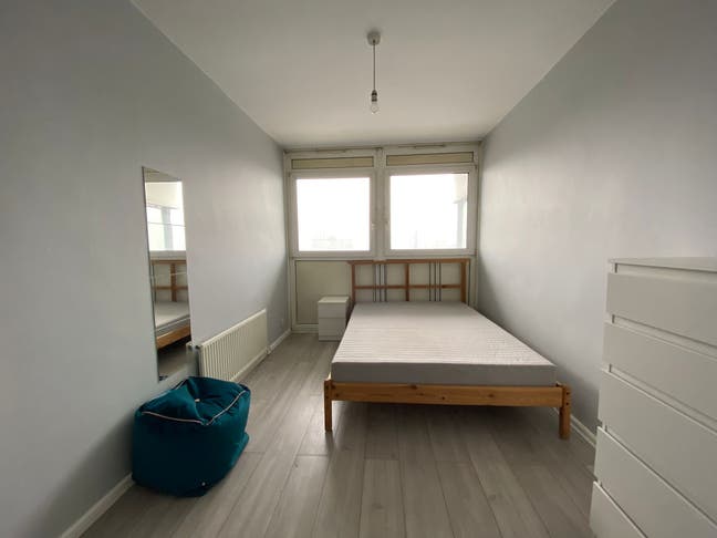 Double Rooms in Battersea av. from October!! Main Photo
