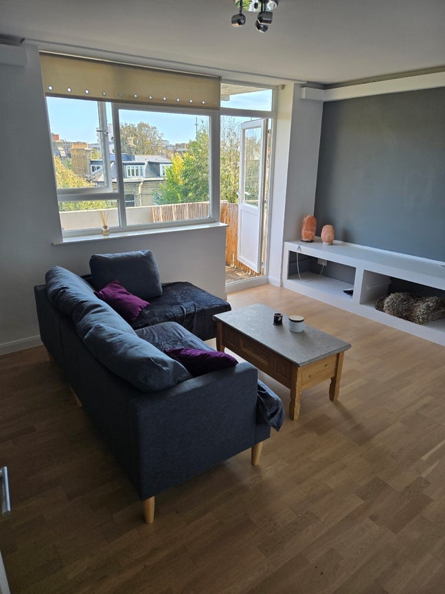Warm cosy flat in the centre of Hove Main Photo