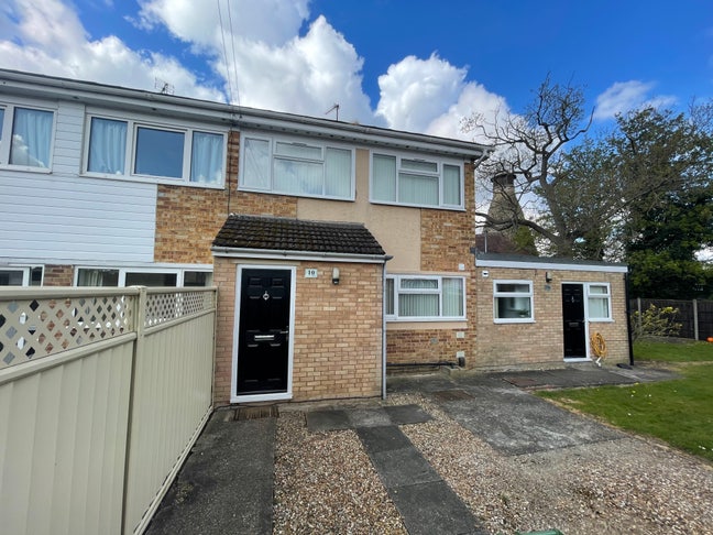 Spacious Single Room in St Neots, PE19 (10SAP5) Main Photo