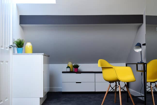 🧡 Attic En-suite Room - Liverpool Rd 🌟 Main Photo