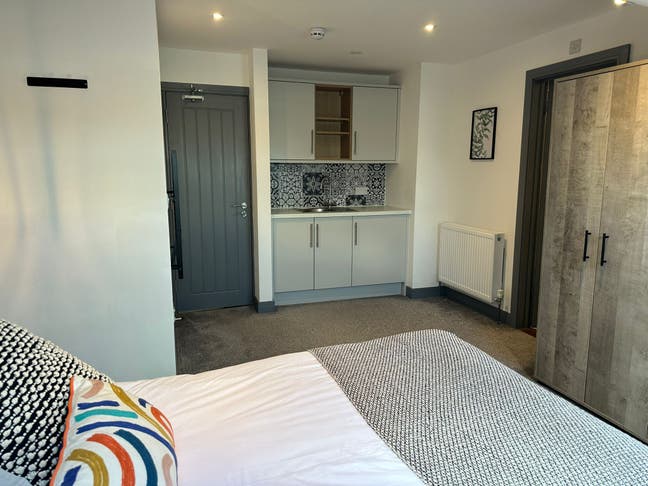 3 En-Suite Rooms Available – All Bills Included! ✨ Main Photo