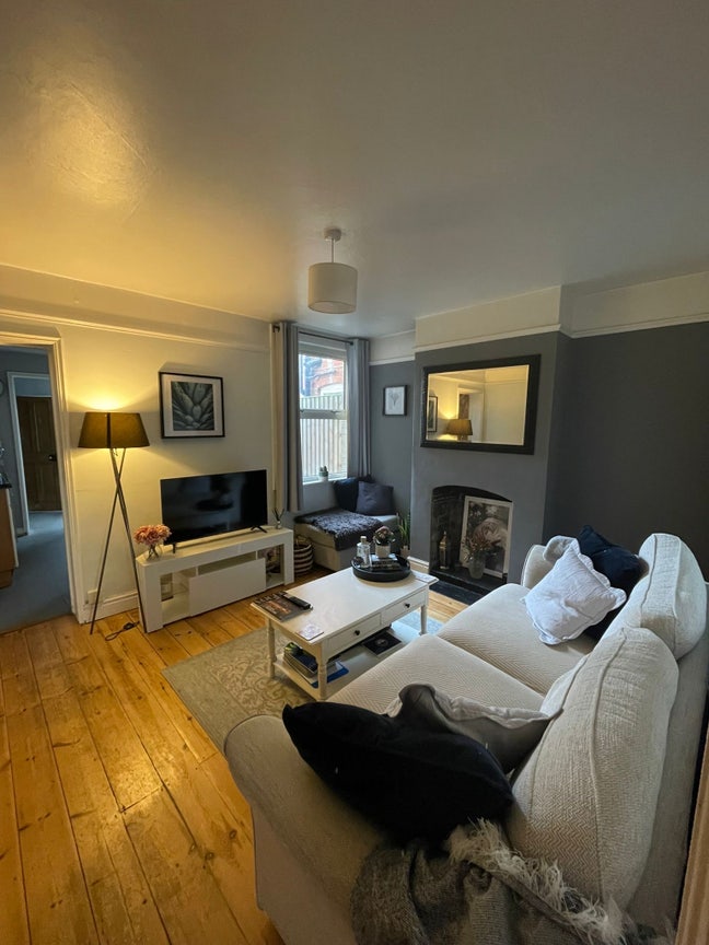 New house mate wanted for lovely girls home  Main Photo
