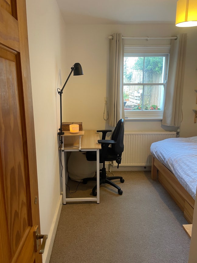 Large Bright Double Room in Angel (Furnished) Main Photo