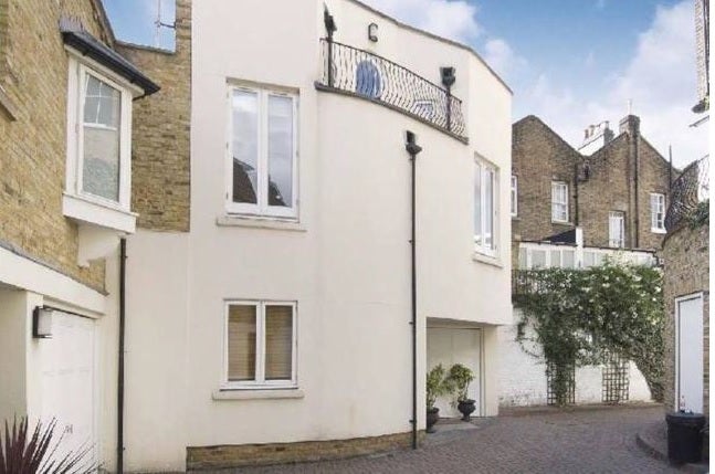 Outstanding 4 Bed House to Rent - Whole Group Only Main Photo