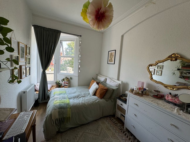 Harringay room Main Photo
