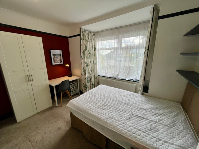 Double Room with En-Suite! Bramcote Rd, Beeston Main Photo